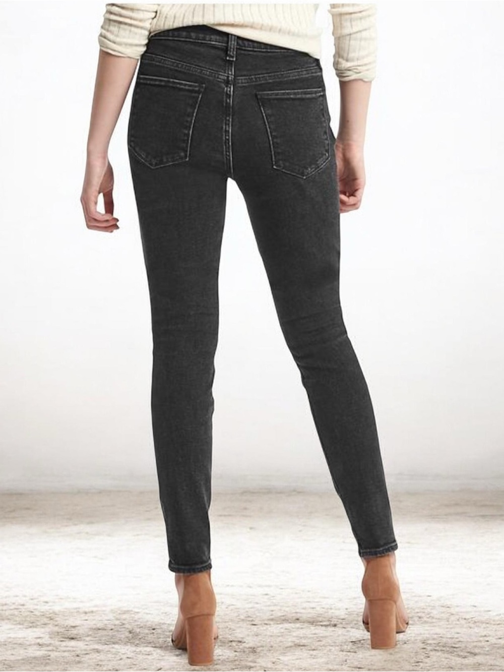 Gap Jeans True Skinny - High Rise - Black Wash - Size 30/10L